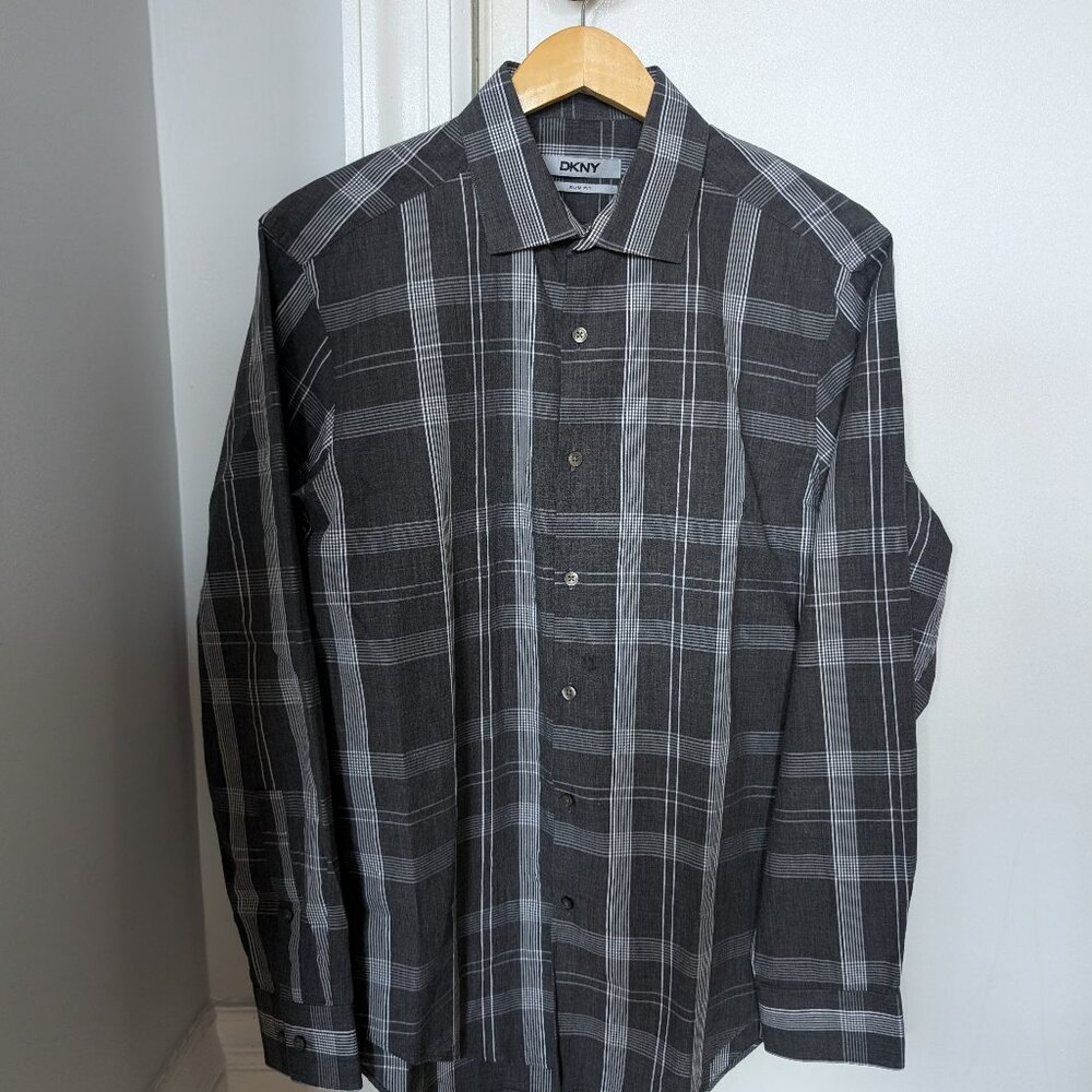 DKNY Men's Casual Plaid Button-down shirt (Gray-White) (Slim fit, Small)